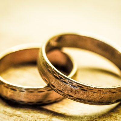 wedding-rings-949106_1280